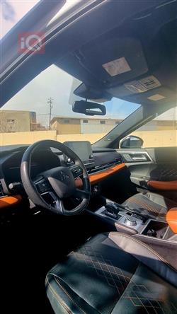 ميتسوبيشي اوتلاندر